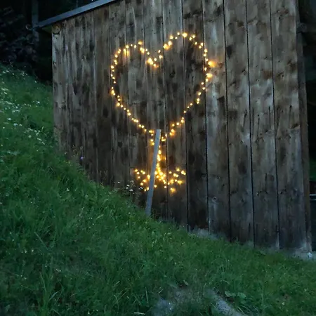 Almen-kraeuter-oberreiter 아파트 *