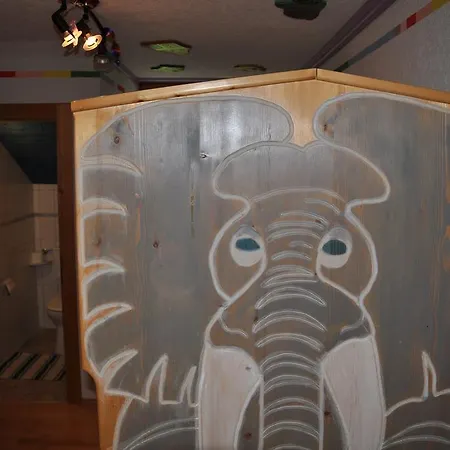 Almen-kraeuter-oberreiter 아파트 *